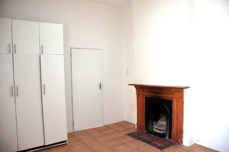 To Let 2 Bedroom Property for Rent in Woodstock Western Cape